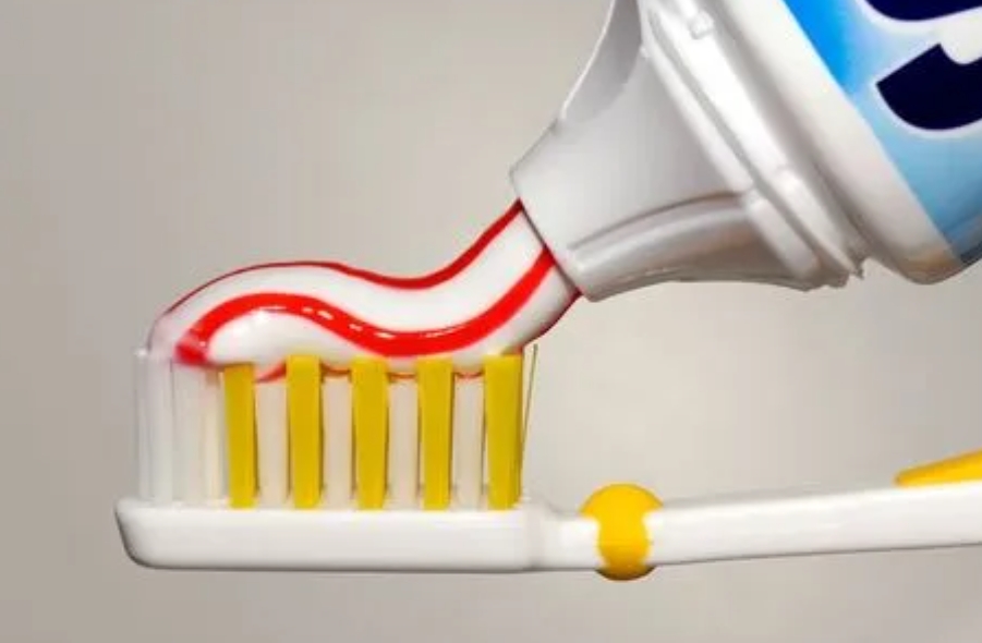 牙膏千千磐，我哋應該點樣揀？呢幾個雷嘅話千萬唔好踩！